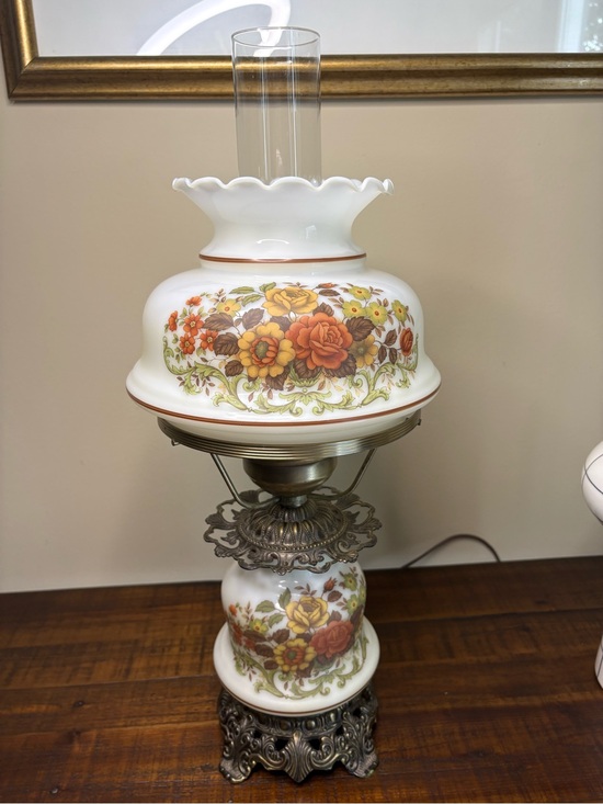 Other - Sale🔥🔥🔥🔥Vintage Quoizel Hurricane Lamp
